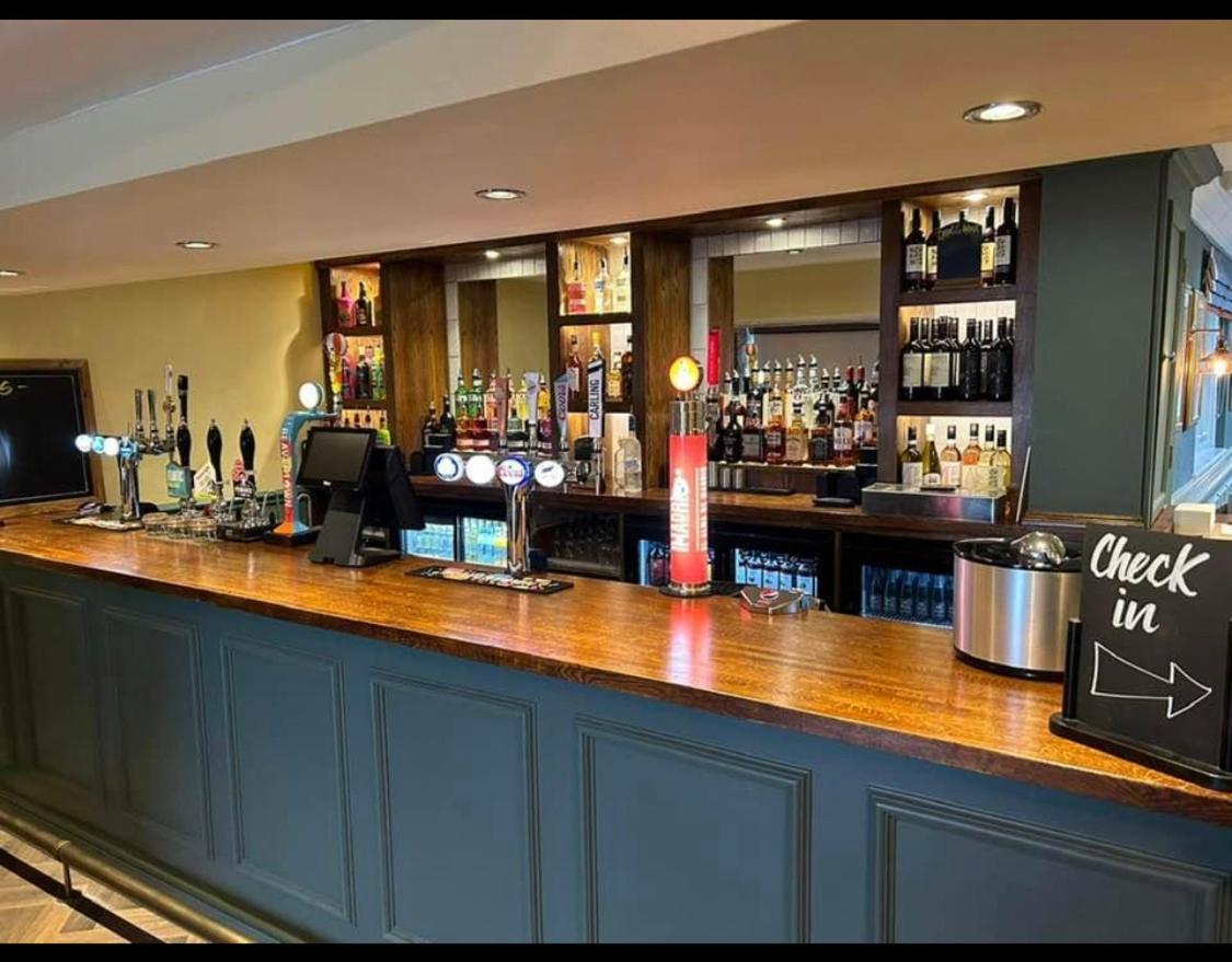 The Pennine Inn Kirkby Stephen Exterior photo