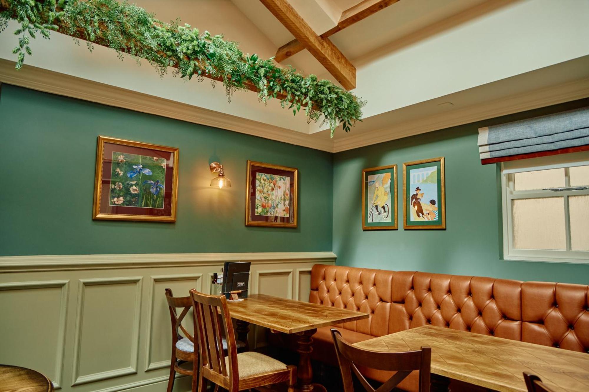 The Pennine Inn Kirkby Stephen Exterior photo