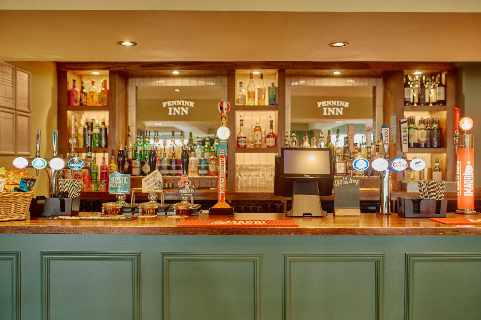 The Pennine Inn Kirkby Stephen Exterior photo