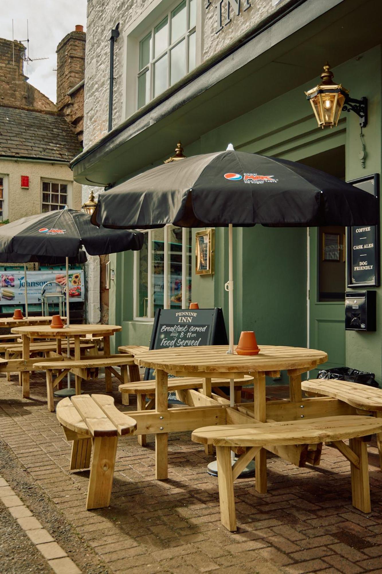The Pennine Inn Kirkby Stephen Exterior photo