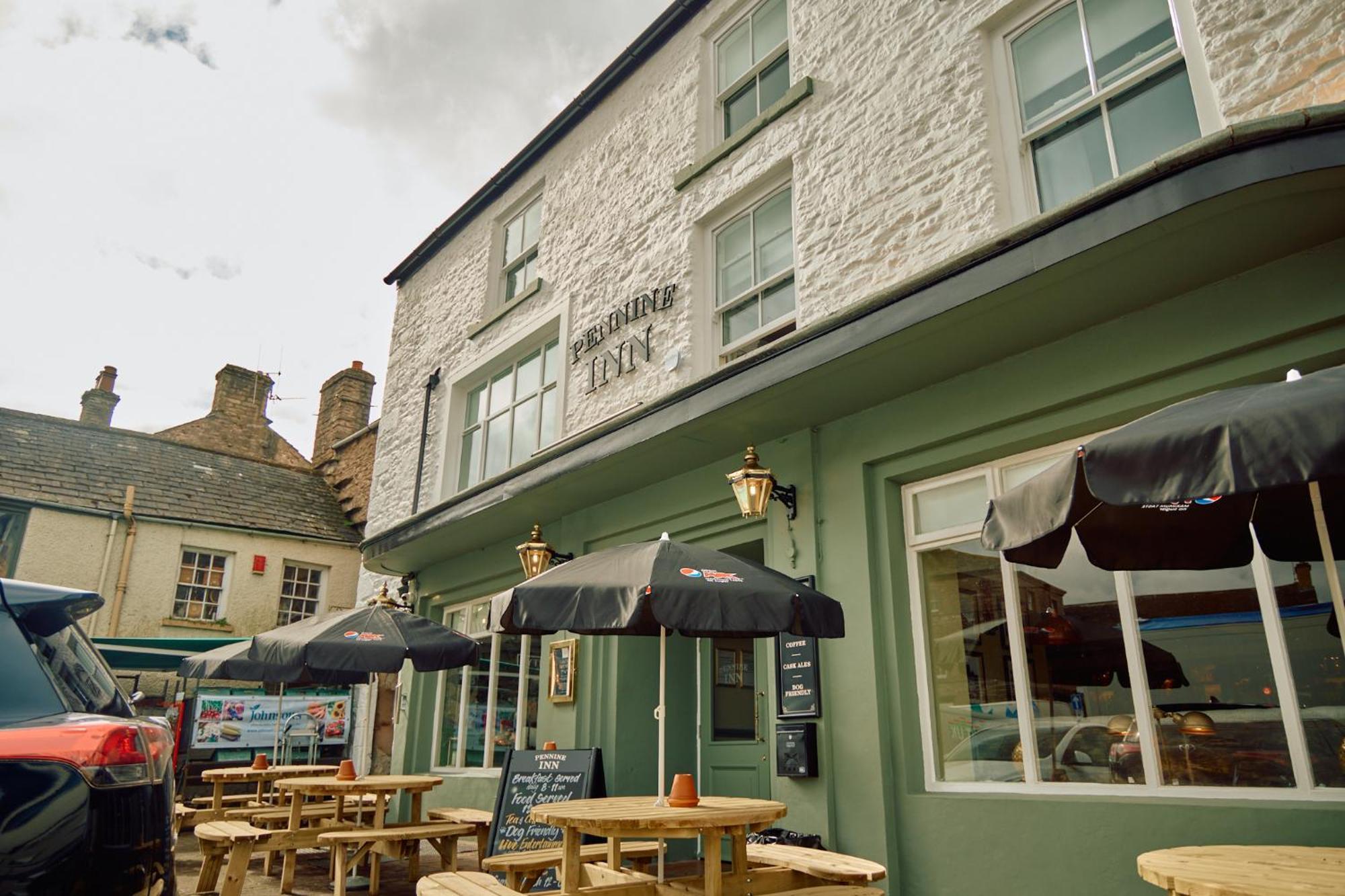 The Pennine Inn Kirkby Stephen Exterior photo